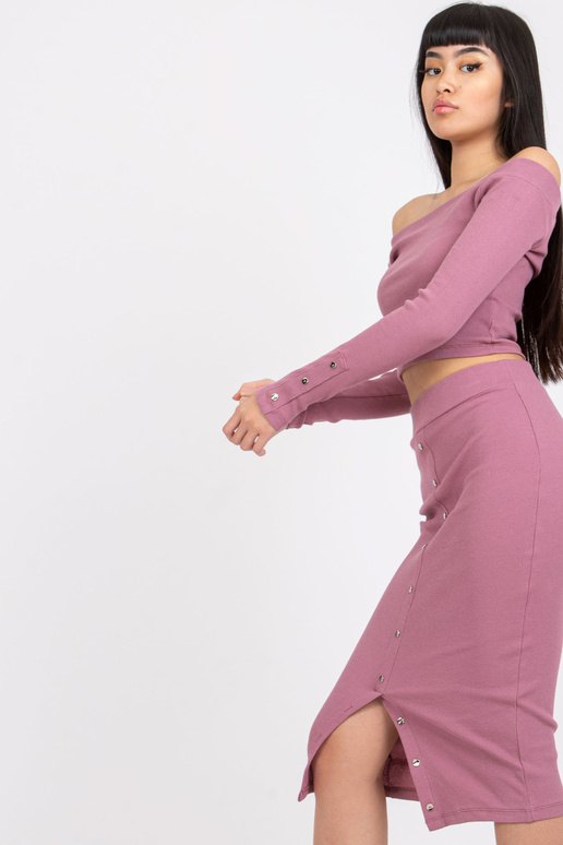 Purvinas rožinis briaunotas...