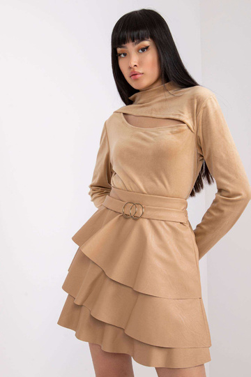 Tamsiai smėlio spalvos... 2