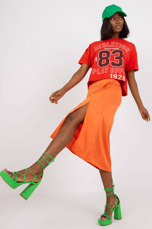 Oranžinis sijonas iš dirbtinio atlaso...