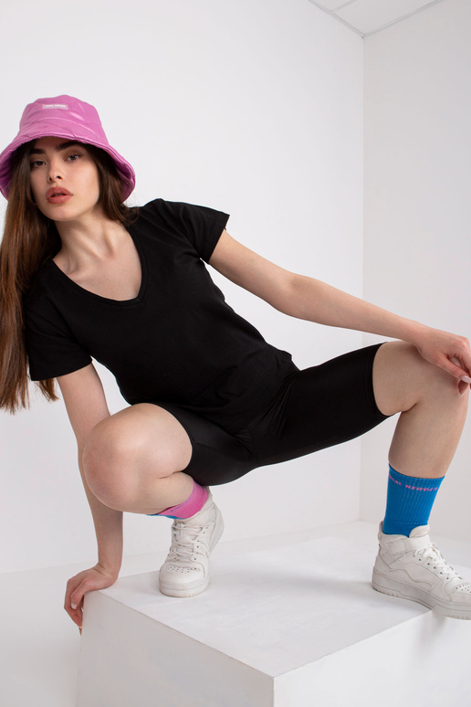 Juodi marškinėliai moteriški... Juodi marškinėliai moteriški...