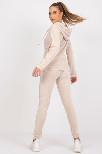 Šviesiai smėlio spalvos... 2