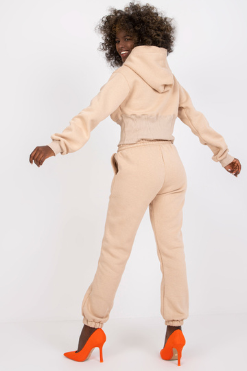 Smėlio spalvos bazinis...