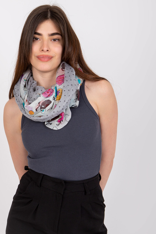 Baltai pilka įvyniojimas su spauda