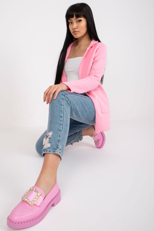 Šviesiai rožinė megztinių striukė su... Šviesiai rožinė megztinių striukė su...