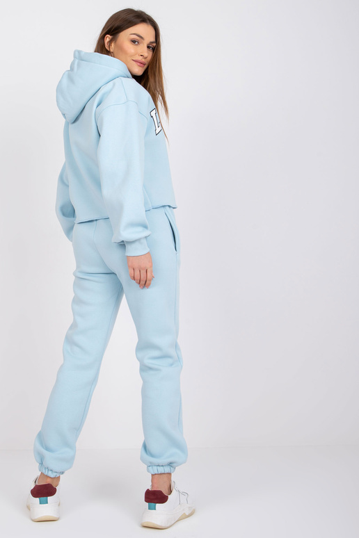 Šviesiai mėlynos spalvos sportinio...