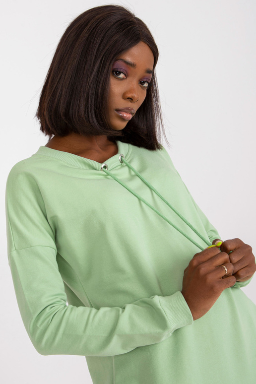 Pistacijų spalvos džemperis su kišenėmis