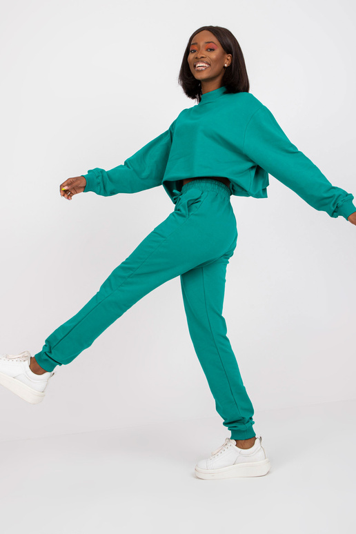 Tamsiai žalios Basic sportinės kelnės...