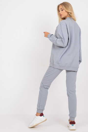 Pilki megztiniai,...