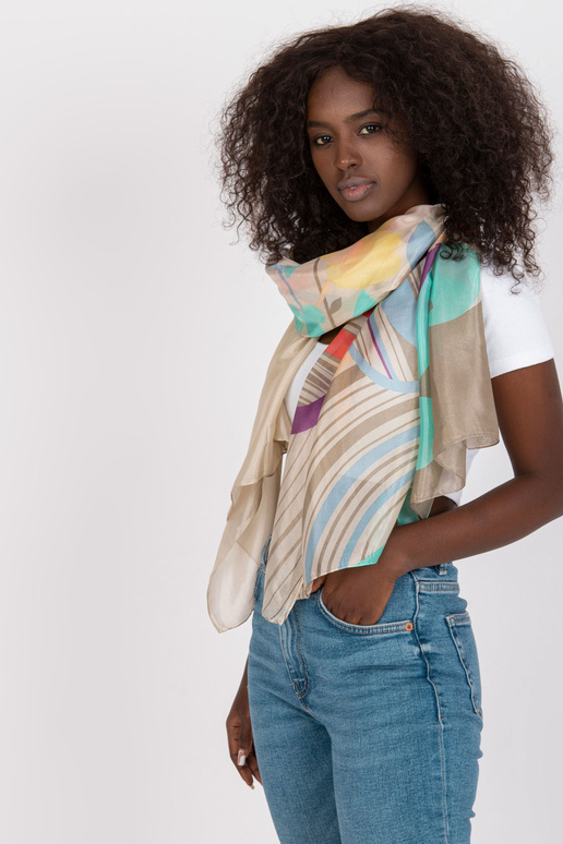 Smėlio spalvos plona skara su raštais