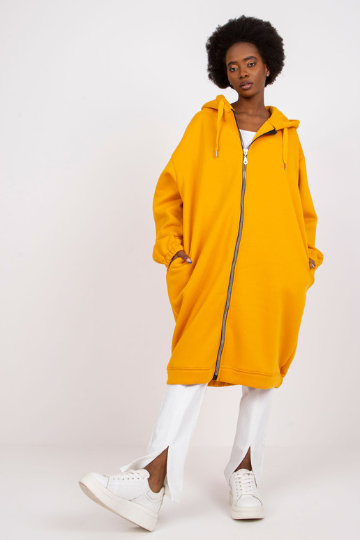 Šviesiai oranžinės spalvos ilgas... Šviesiai oranžinės spalvos ilgas...