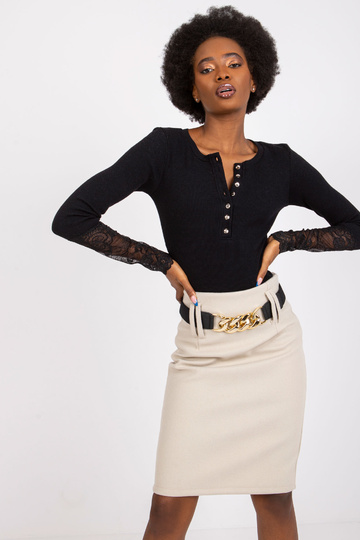 Juoda palaidinė su...