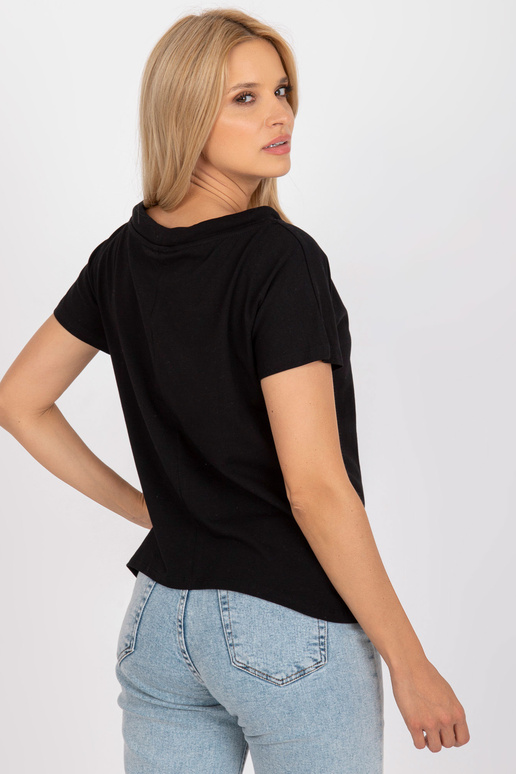 Juoda lygi paprasta palaidinė... Juoda lygi paprasta palaidinė...