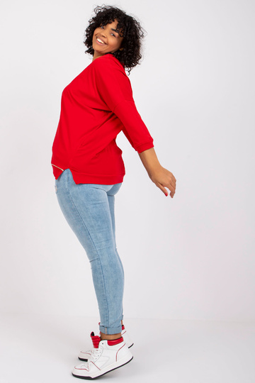 Raudona plius dydžio... 2