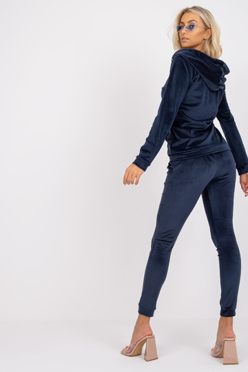 Tamsiai mėlynas veliūrinis... 2