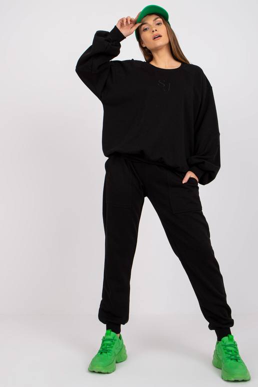 Juodas medvilninis megztinių...