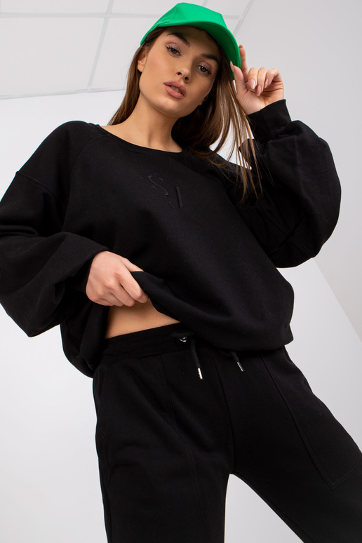 Juodas medvilninis megztinių...