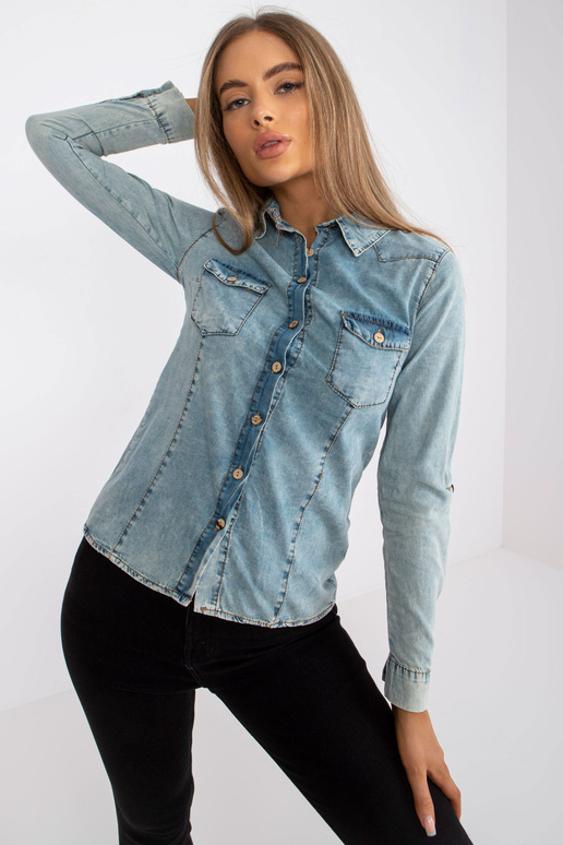 Šviesiai mėlyni džinsiniai... Šviesiai mėlyni džinsiniai...