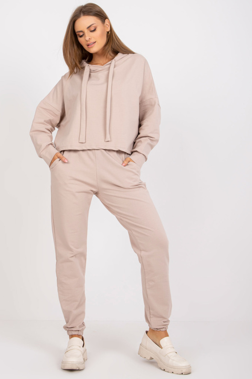 Smėlio spalvos dviejų dalių sportinio... Smėlio spalvos dviejų dalių sportinio...