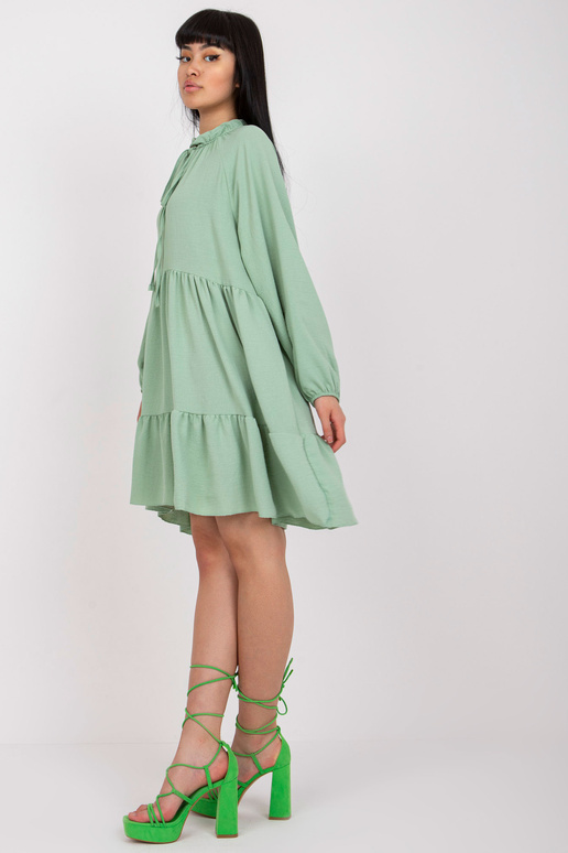 Šviesiai žalios spalvos boho stiliaus...