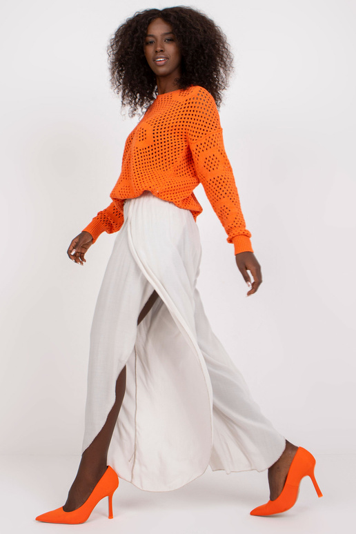 Smėlio spalvos erdvios plačios kelnės...