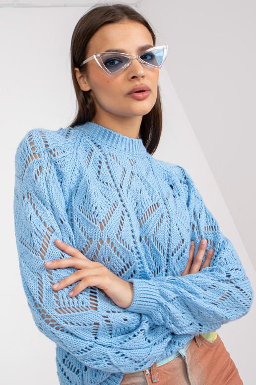 Mėlynas ažūrinis klasikinis megztinis...