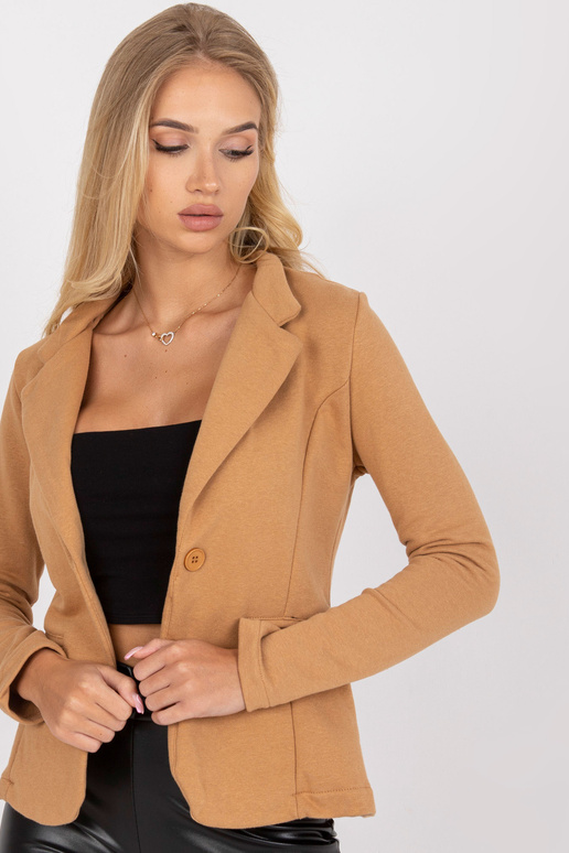 Striukė su kupranugariais ilgomis... Striukė su kupranugariais ilgomis...