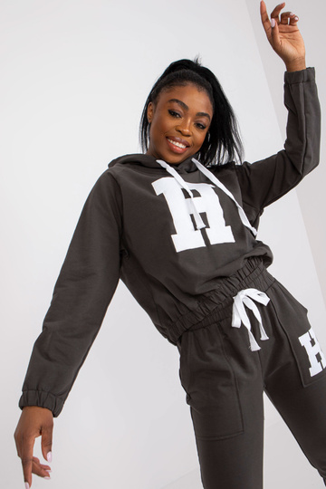 Khaki spalvos megztinių...