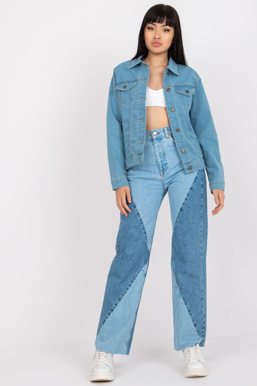 Šviesiai mėlyna klasikinė džinsinė... Šviesiai mėlyna klasikinė džinsinė...