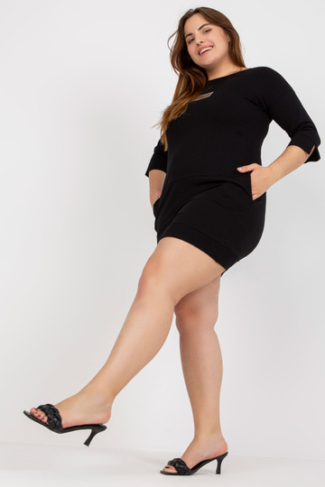 Juoda plius dydžio mini...