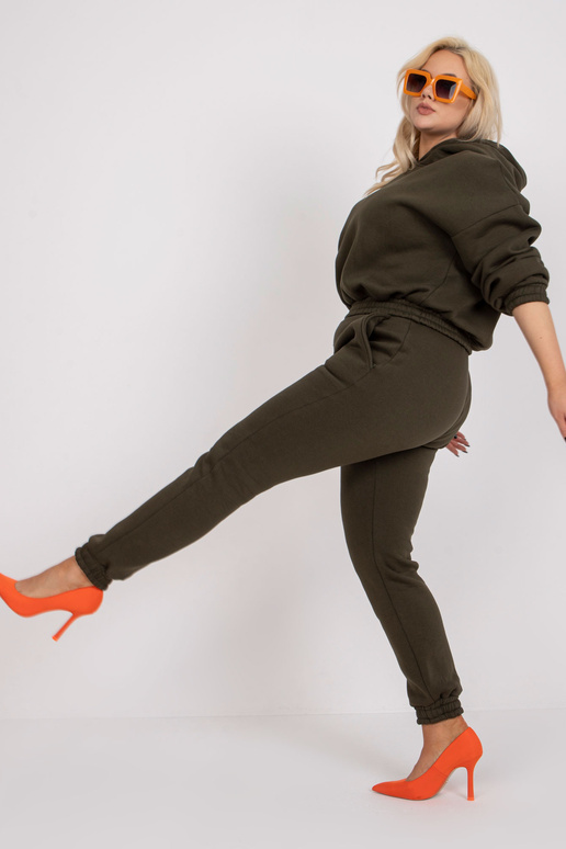 Khaki spalvos megztinių plius dydžio... Khaki spalvos megztinių plius dydžio...