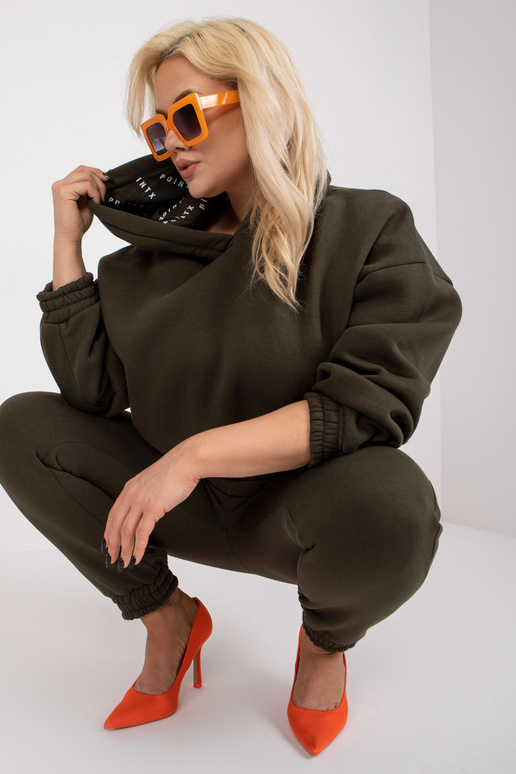 Khaki spalvos megztinių plius dydžio... Khaki spalvos megztinių plius dydžio...