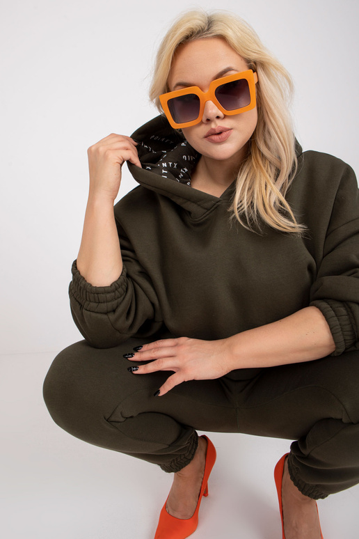 Khaki spalvos megztinių plius dydžio... Khaki spalvos megztinių plius dydžio...