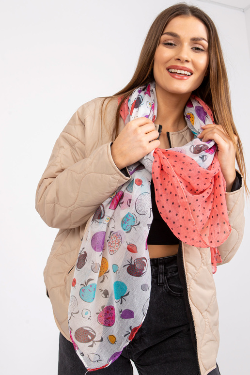 Baltų koralų įvyniojimas su atspaudais