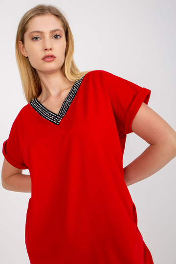 Raudona plius dydžio... 2