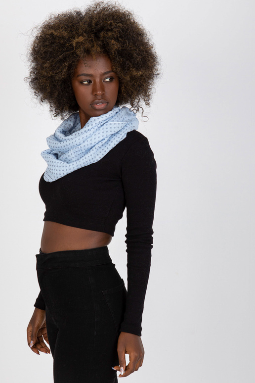 Mėlynas šviesus kaminas su viskoze