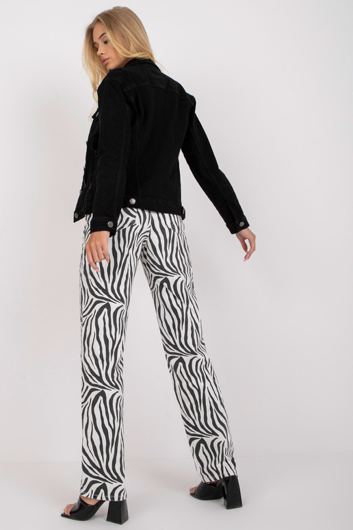 Moteriška juoda džinsinė striukė...