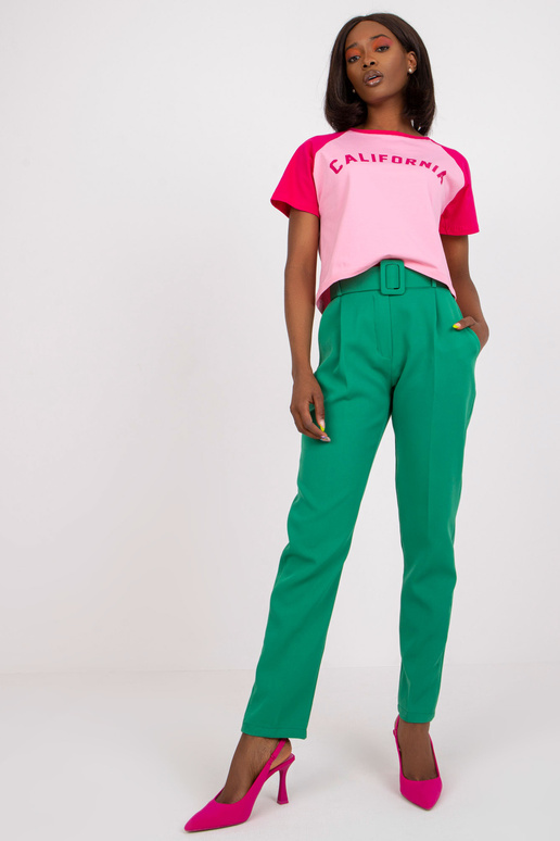 Šviesiai žalios kostiuminės kelnės su... Šviesiai žalios kostiuminės kelnės su...