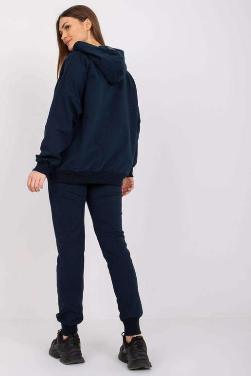 Tamsiai mėlynos spalvos megztinių...