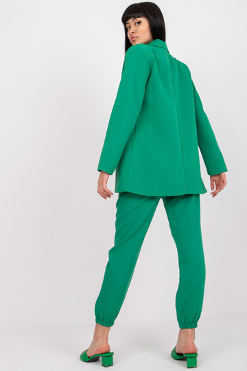 Šviesiai žalios spalvos...