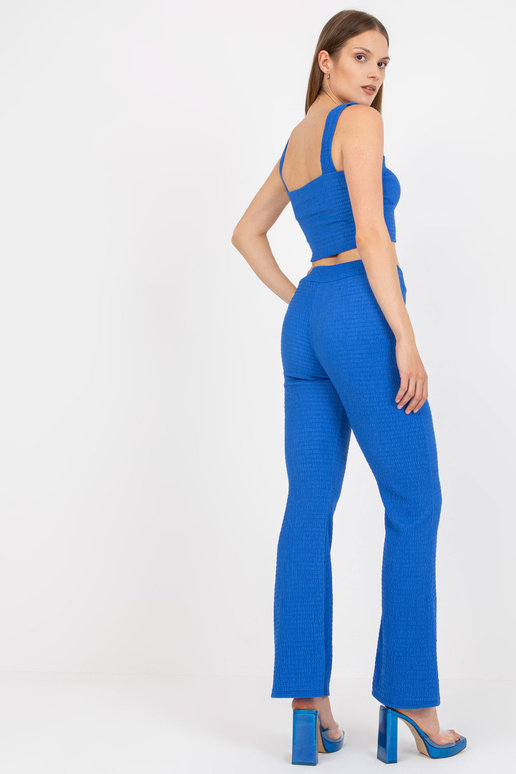 Mėlynas laisvalaikio komplektas su... Mėlynas laisvalaikio komplektas su...