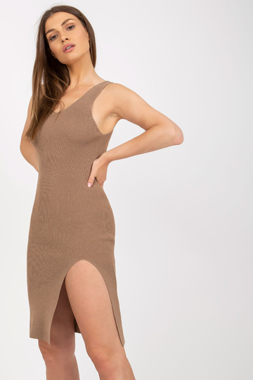 Tamsiai smėlio spalvos... 2