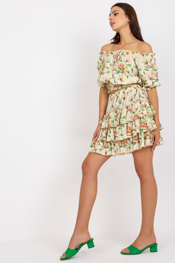 Geltonos ir bordo spalvos...