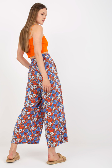 Rudos, erdvios kelnės iš...