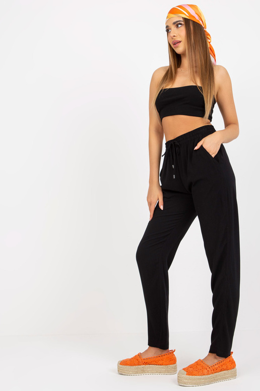 Juodos vasarinės audinio kelnės su...