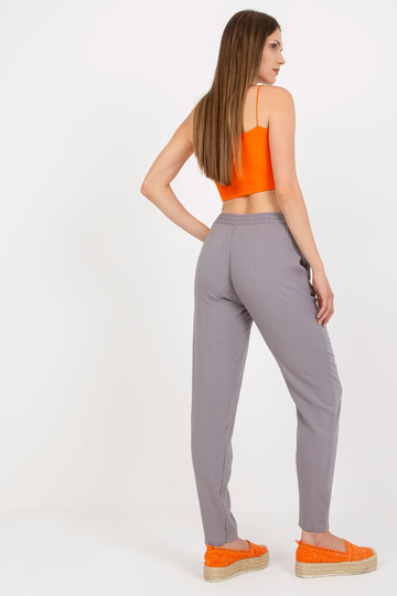 Pilkos tiesaus audinio... 2