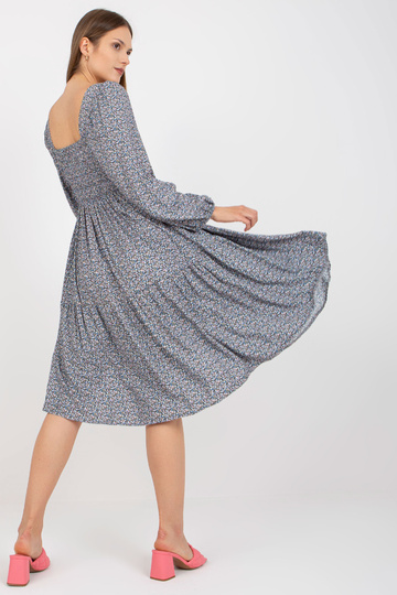 Mėlyna midi suknelė su...