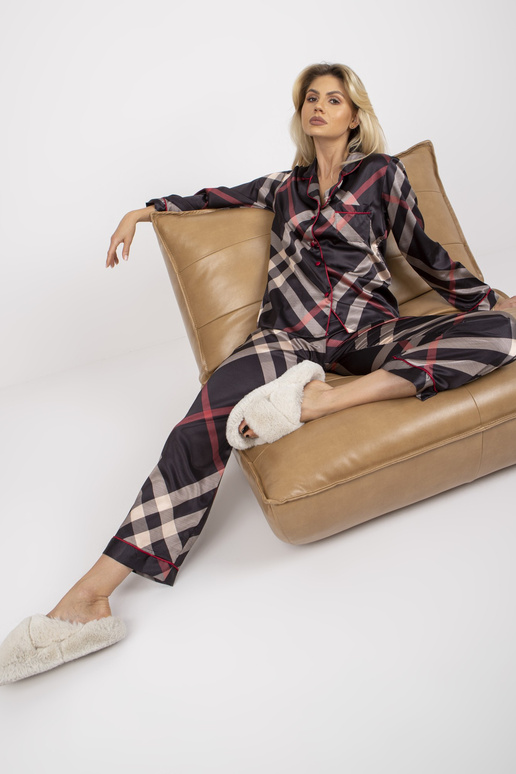 Juoda dirbtinio atlaso pižama su...