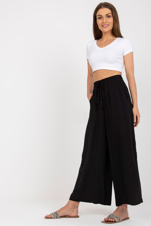 Juodos plataus audinio kelnės su...