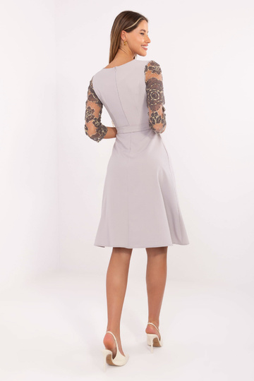 Pilka midi kokteilinė... 2