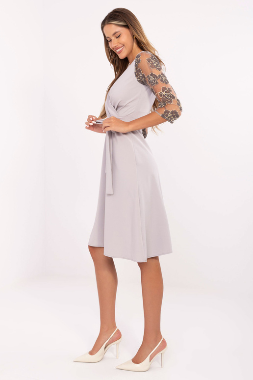 Pilka midi kokteilinė suknelė su...